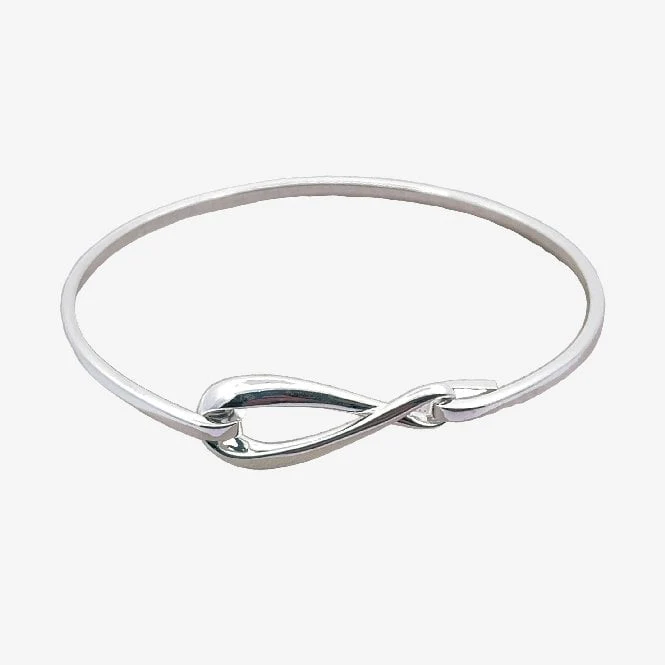 Silver Engravable Figure of Eight Clip Bangle