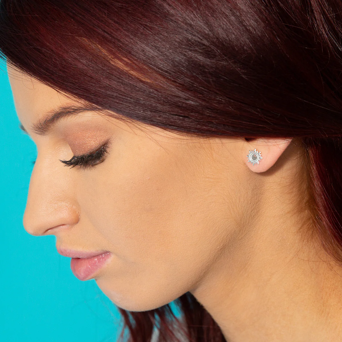Sun Earrings in Gold - Image 4