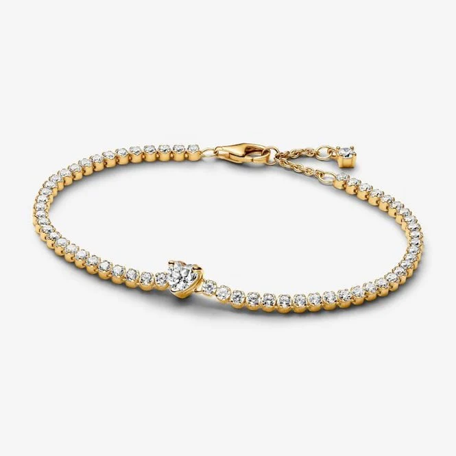 Gold Sparkling Heart Tennis Bracelet, 16cm