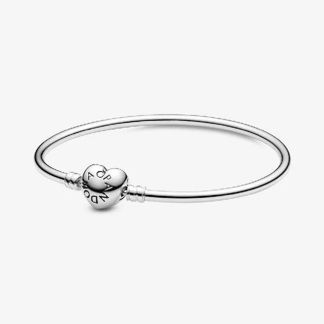 Moments Heart Clasp Bangle, 19cm