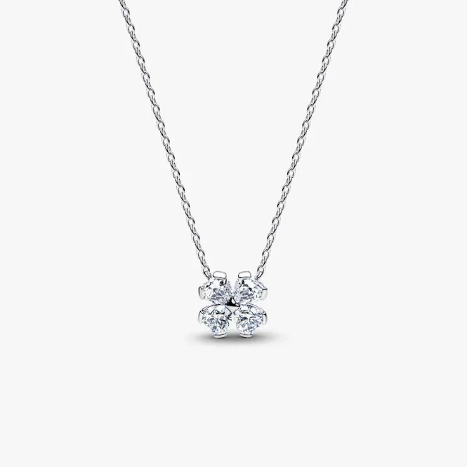 Sparkling Lucky Clover Pendant Necklace