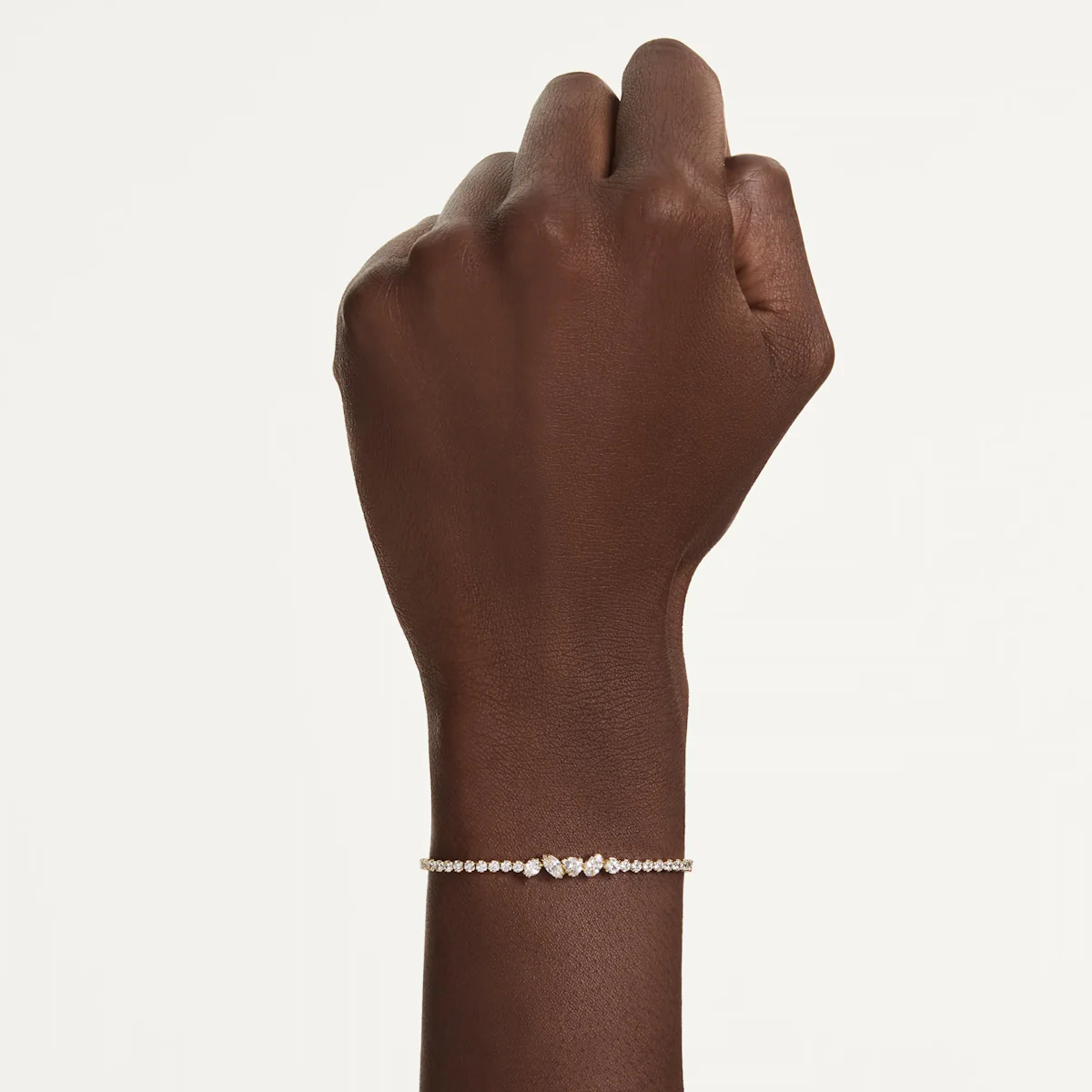 Mesmera Bracelet with Mixed-Cut White Crystal in Gold - Image 4